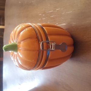 Boston Warehouse pumpkin